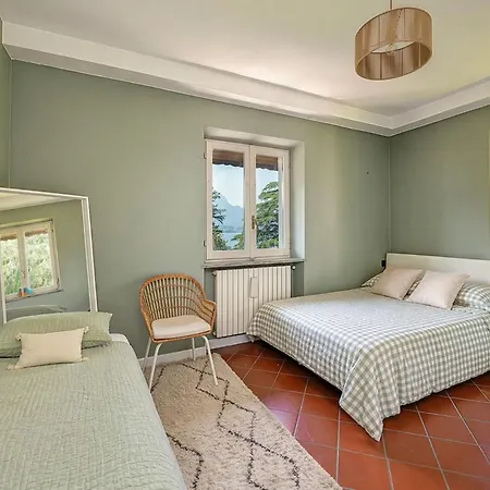 Apartment Casa Graziella - Parking And Walk To Riva Bianca